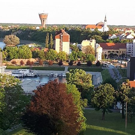 Apartman Panorama Vukovar Extérieur photo